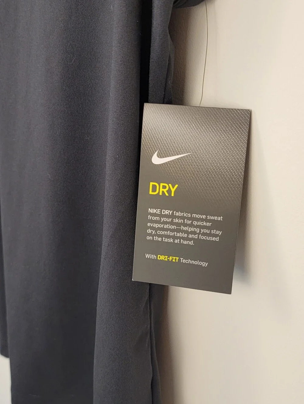 NWT Nike Dri-FIT Racerback Workout Tank Top Black Medium M